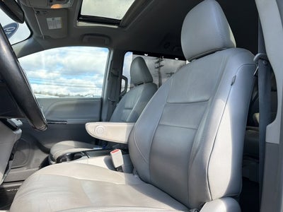 2019 Toyota Sienna XLE 8 Passenger