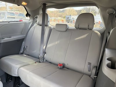 2019 Toyota Sienna XLE 8 Passenger