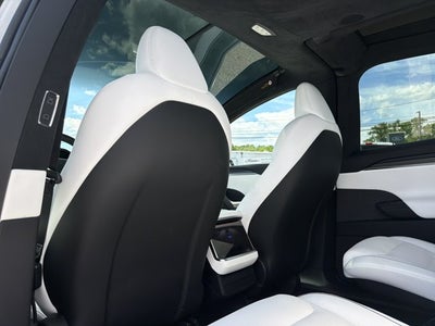 2024 Tesla Model X Plaid