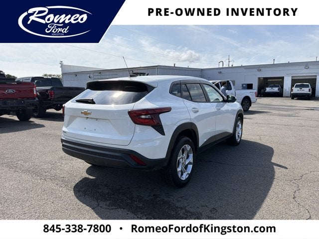 2025 Chevrolet Trax LS