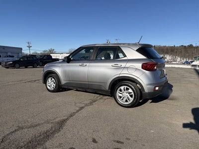 2023 Hyundai Venue SE
